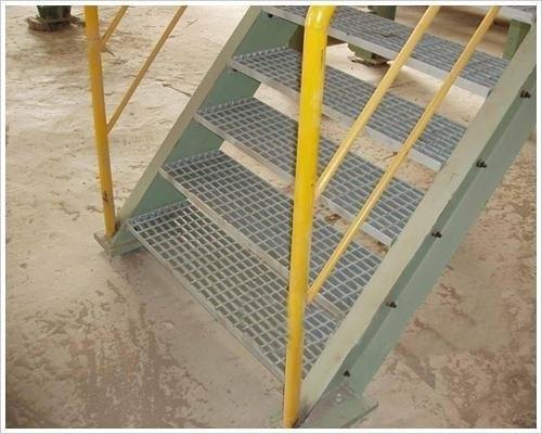 钢格栅踏步_河北唯佳金属网有限公司工厂钢格栅_江苏钢格栅踏步