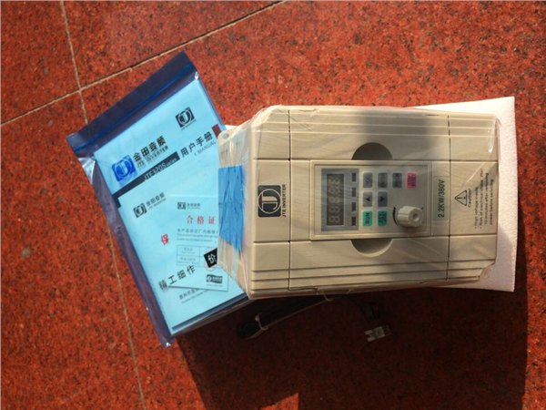 万鑫变频器  自动化制造专用