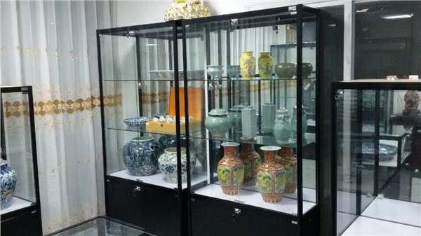 哪有里做展示柜专卖店：大量供应特价展示柜
