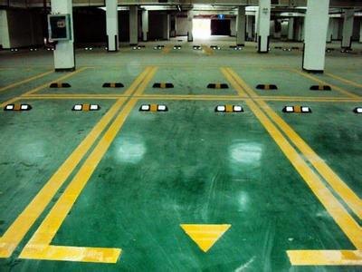 湖北鄂州小区地下停车库划线及设施安装