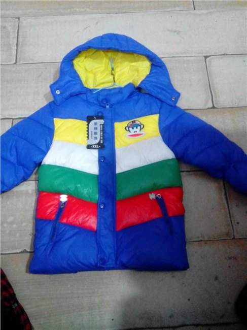 供应品牌童装棉衣　羽绒服亏本处理 