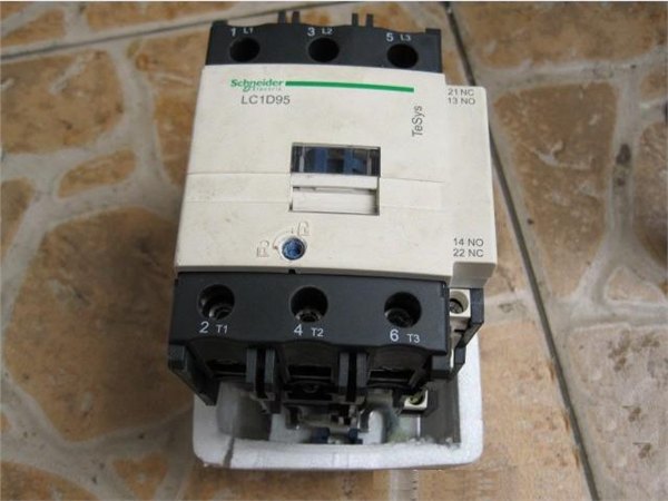 接触器型号CJX2-D95 LC1-D95现货