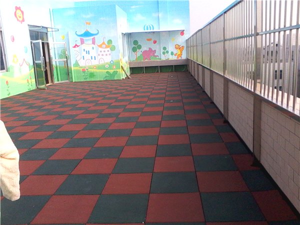 无锡橡胶地坪施工厂家|幼儿园橡胶地垫施工
