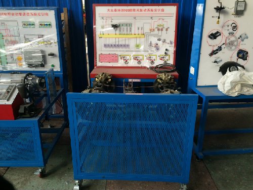 大众桑塔纳ABS防抱死制动系统实训台