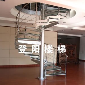 旋转钢木楼梯的受力点分析