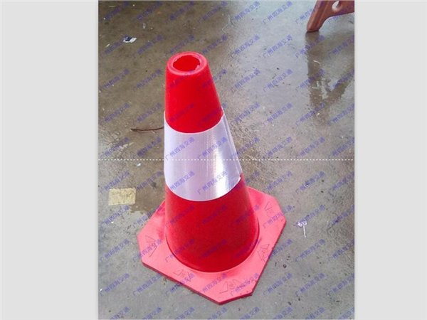 品牌好的PVC方路锥低价批发