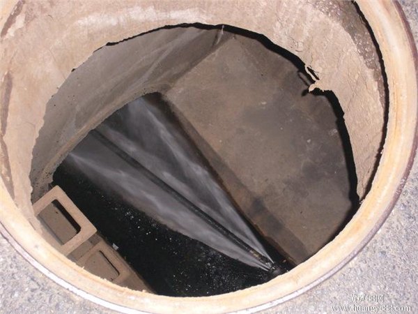 西湖污水管道疏通