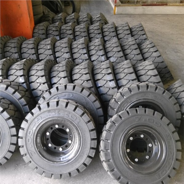 实心轮胎23×9-10 实心轮胎27×10-12 