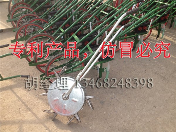 山东小型花生播种机,手推滚筒式花生播种机（图）