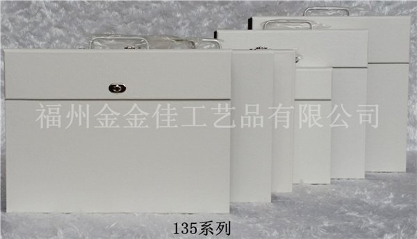 福州知名厂家为您供应高端M系列_相册皮箱价格如何