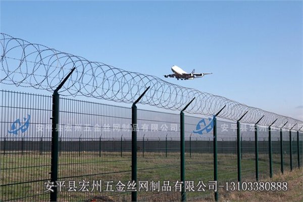 浸塑机场围栏/刀片刺丝机场围栏