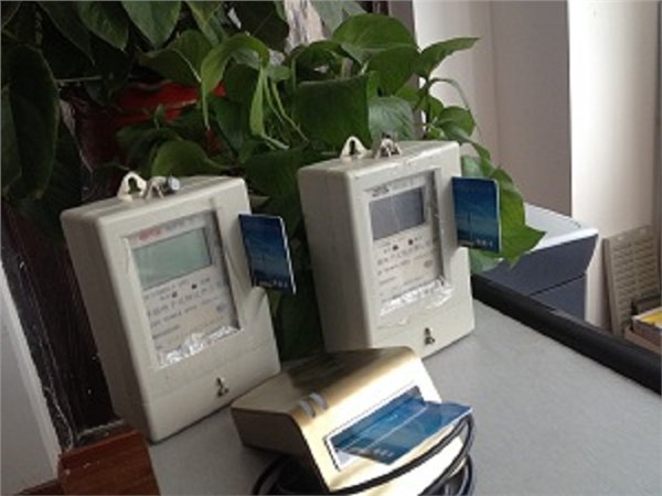 插卡电表含税价格，液晶显示插卡电表价格