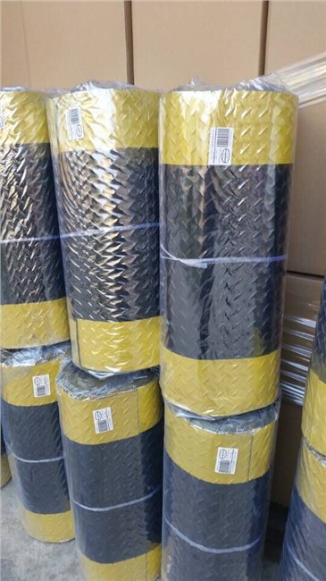 重庆城口工业园抗疲劳地垫工厂+无味防静电桌垫批发+品牌地垫
