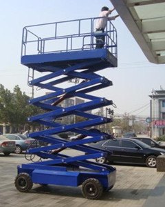 自行式升降机报价