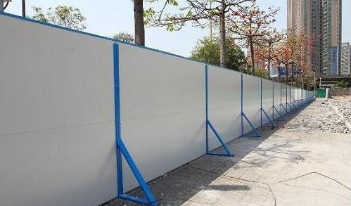 夹芯板围墙制作安装 浙江优秀的马路围墙供应商