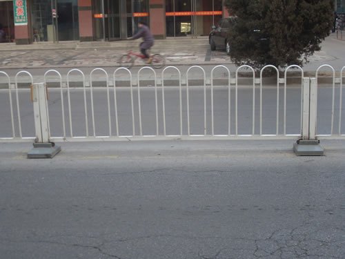 道路护栏_道路护栏价格