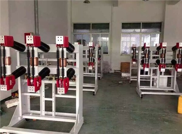 西电宝光ZN39真空断路器西电宝光35KV抽屉式真空断路器