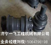 小松PC220-7履带板，拖轮