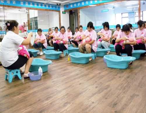 深圳月嫂培训 福田月嫂学校