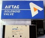 AIRTAC亚德客电磁阀3V310-08 4V410-15