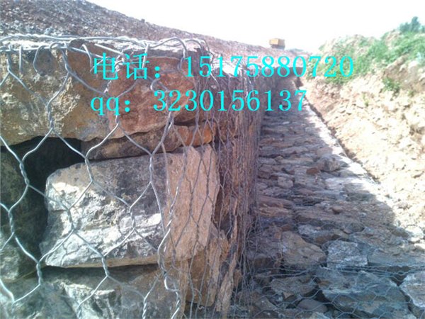 聊城石笼网挡土墙厂家总结了适合河岸护道施工的材料