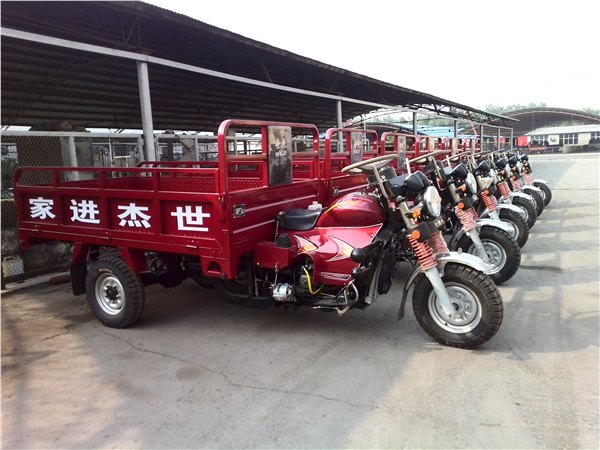 柴油三轮摩托车/柴油摩托车联系电话