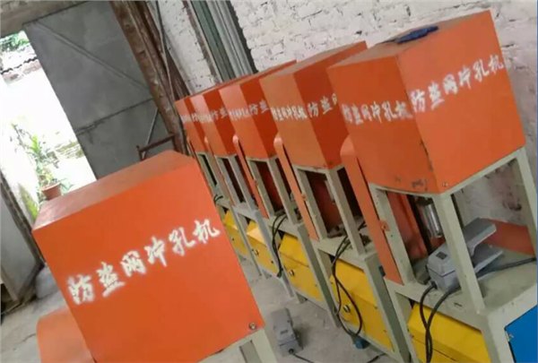 冲孔机系列ckj不锈钢冲孔机批量生产，拉闸门电动冲孔机液压冲孔机