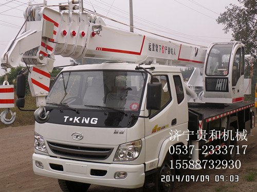 出售12吨汽车吊，小型吊车厂家，小型吊车价格，厂家直销小型吊车