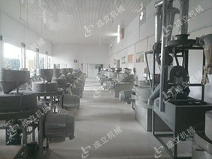 太阳之下彰显我们的风采成立机械的美好机器设备就是磨粉机