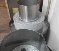 供应大量供应肠粉机