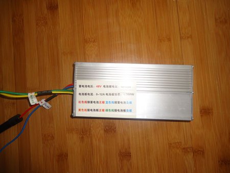 新乡小店供应转换器 光伏小产品 离网控制器厂家 