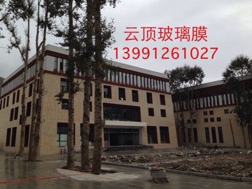 供应西安云顶建筑玻璃隔热节能防爆膜 