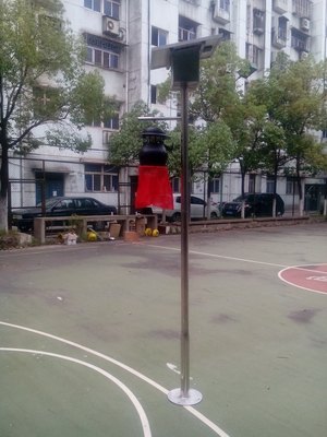 适合于额尔齐斯河流域太阳能吸入式灭蚊灯