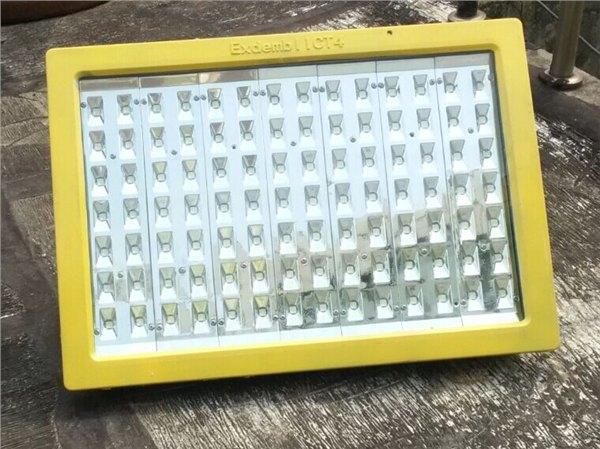 高效节能LED防爆灯 200WLED防爆投光灯