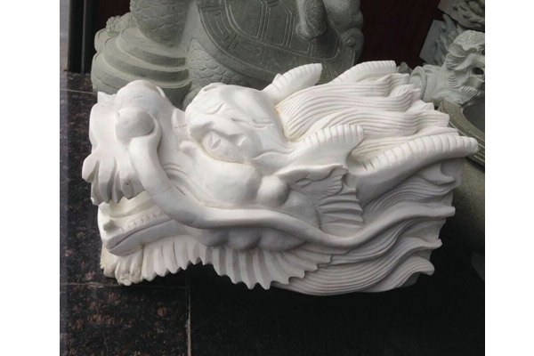 龙柱雕刻批发商：福建精湛的龙柱雕刻供应