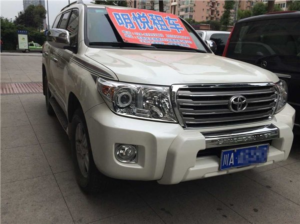 成都租车自驾游租车|国庆旅游租车包车|帕萨特出租