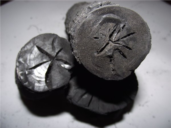 什么样的果木炭经久耐用：的果木炭