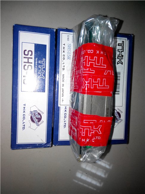 原装THK直线导轨SHS15V滑块轴承SHS15C