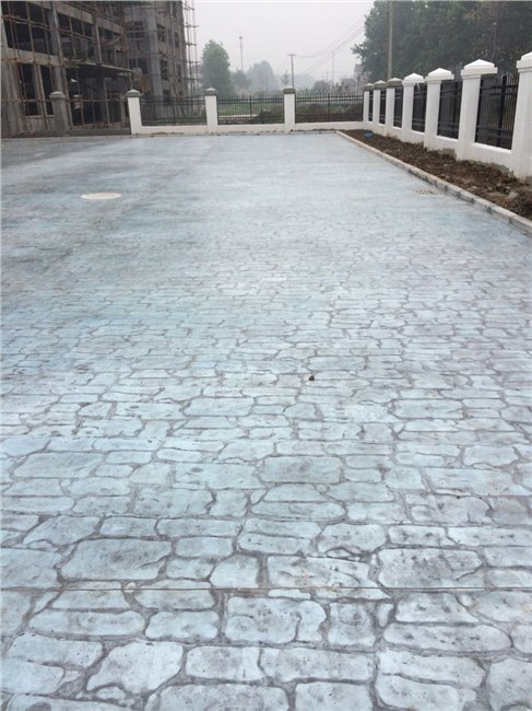 上海亚石彩色压花地坪供应枣庄人行道路面压花地坪YS