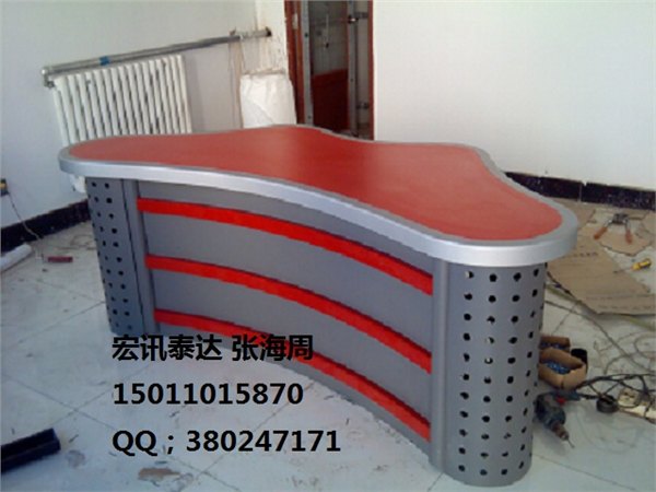 演播桌，直播桌，访谈桌，新闻桌