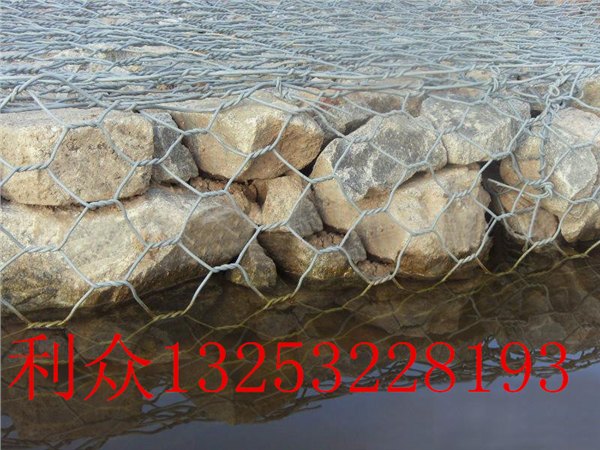 海曼加固石笼网护渠  生态河道护河石笼网箱  高尔凡pvc覆塑石笼网
