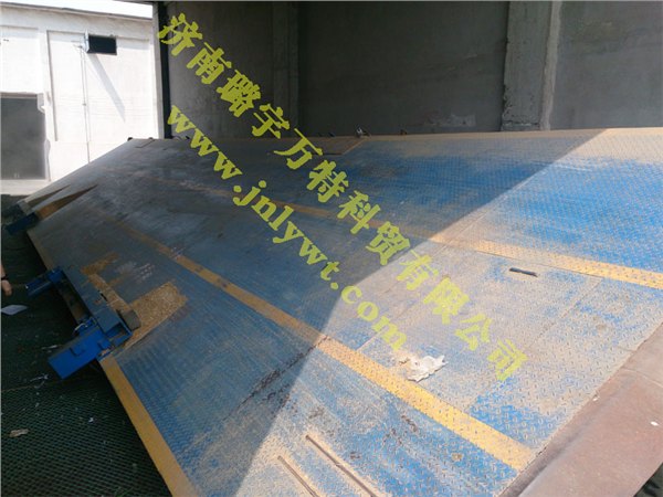 【璐宇万特】河北液压翻板生产厂家，液压翻板供应价