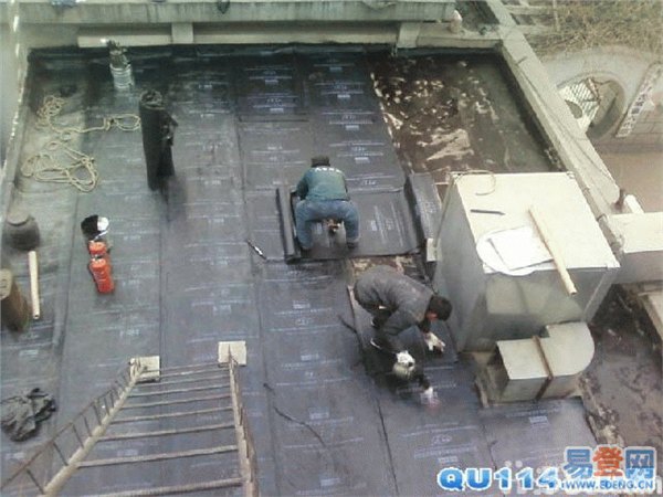 苏州屋顶漏水补漏专业彩钢瓦屋顶渗水维修外墙渗水补漏