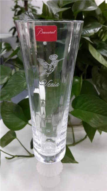 水晶花瓶激光雕刻图案 水晶玻璃花瓶激光雕刻文字 