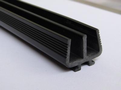 山东烟台PVC挤出型材加工厂家