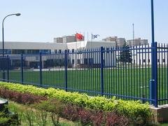 兰州恒鑫百川金属结构制造知名的A型护栏销售商_金