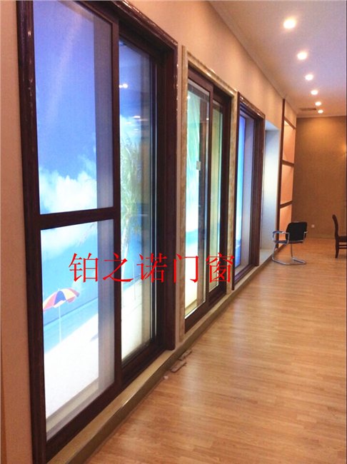定做推拉门选择哪个厂家品质更好？推荐【铂诺】