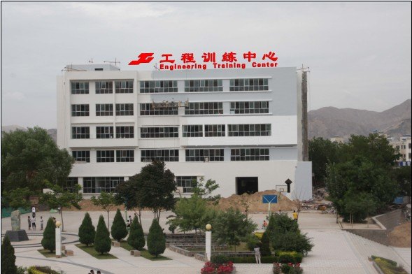 兰州城市亮化，甘肃灯箱制作，兰州楼宇亮化，兰州门