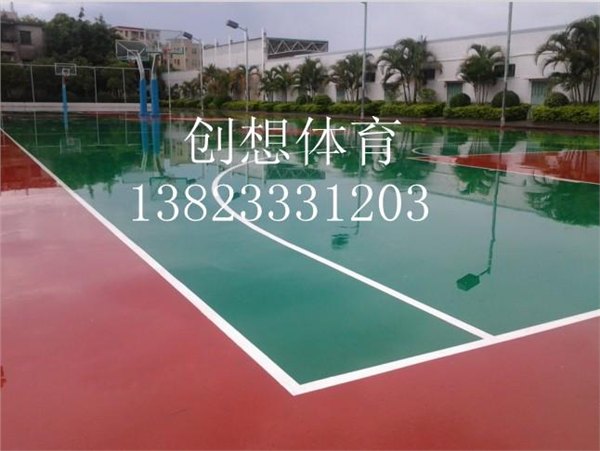 一个硅PU篮球场造价多少？