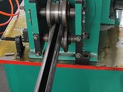 想买好的管缝锚杆成型机就来华昌机械制造公司——甘